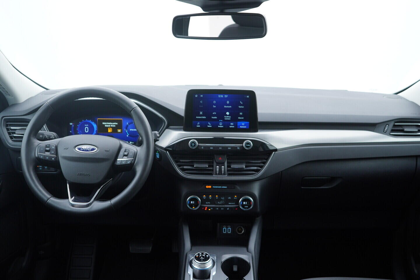 OV190V10358_25.webp_KUGA Titanium 1.5  88 kW automat