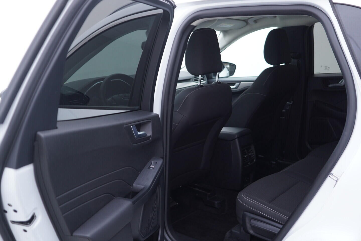 OV190V10358_33.webp_KUGA Titanium 1.5  88 kW automat