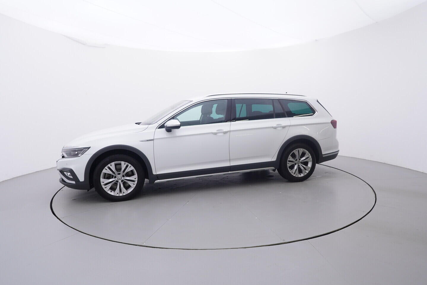 OV190V10361_11.webp_PASSAT ALLTRACK  2.0 TSI 200 kW automat, DPH