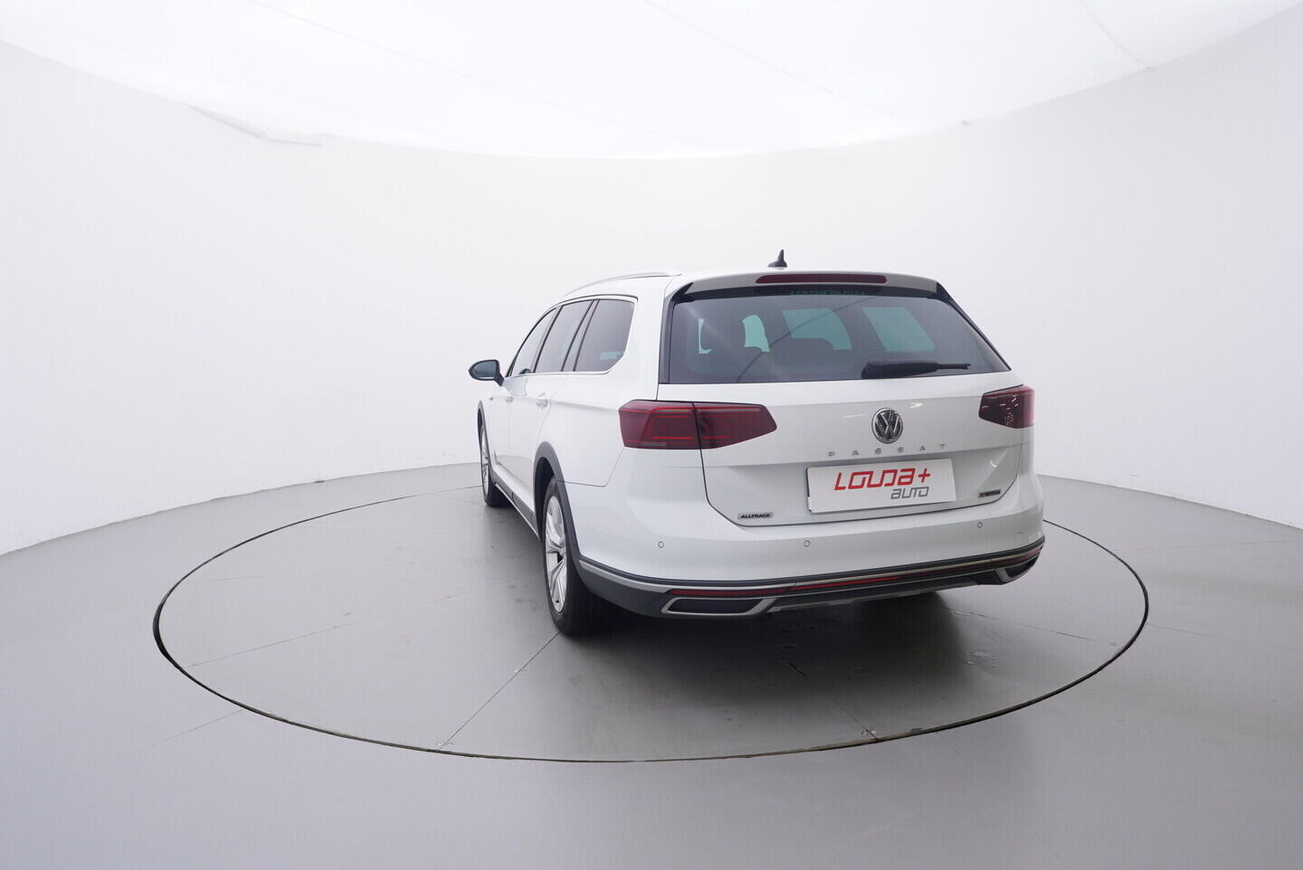 OV190V10361_13.webp_PASSAT ALLTRACK  2.0 TSI 200 kW automat, DPH
