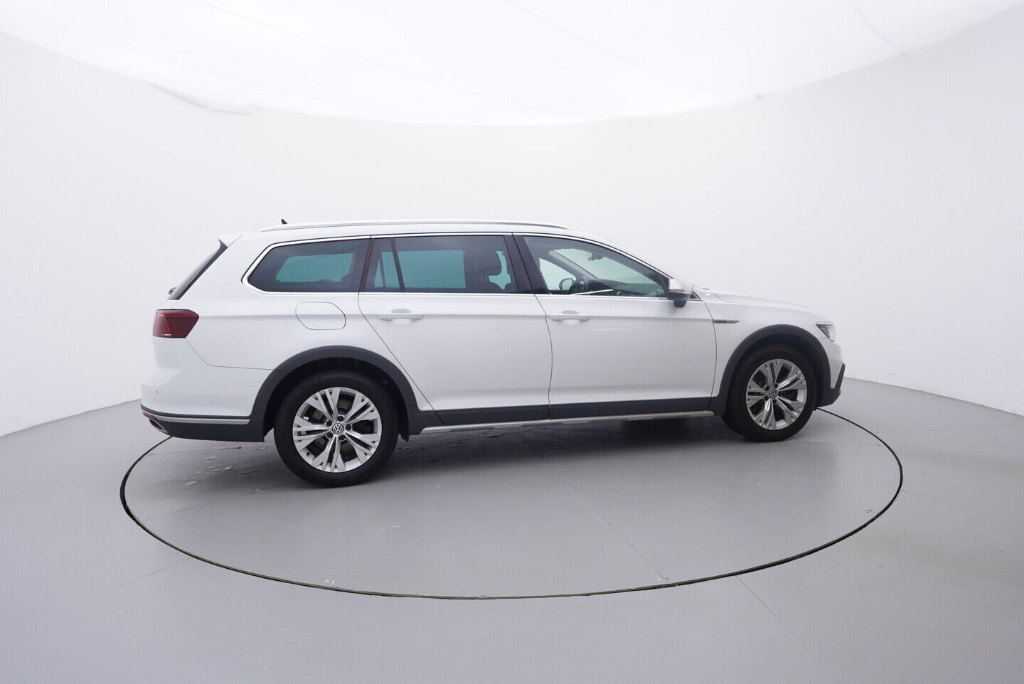 OV190V10361_15.webp_PASSAT ALLTRACK  2.0 TSI 200 kW automat, DPH