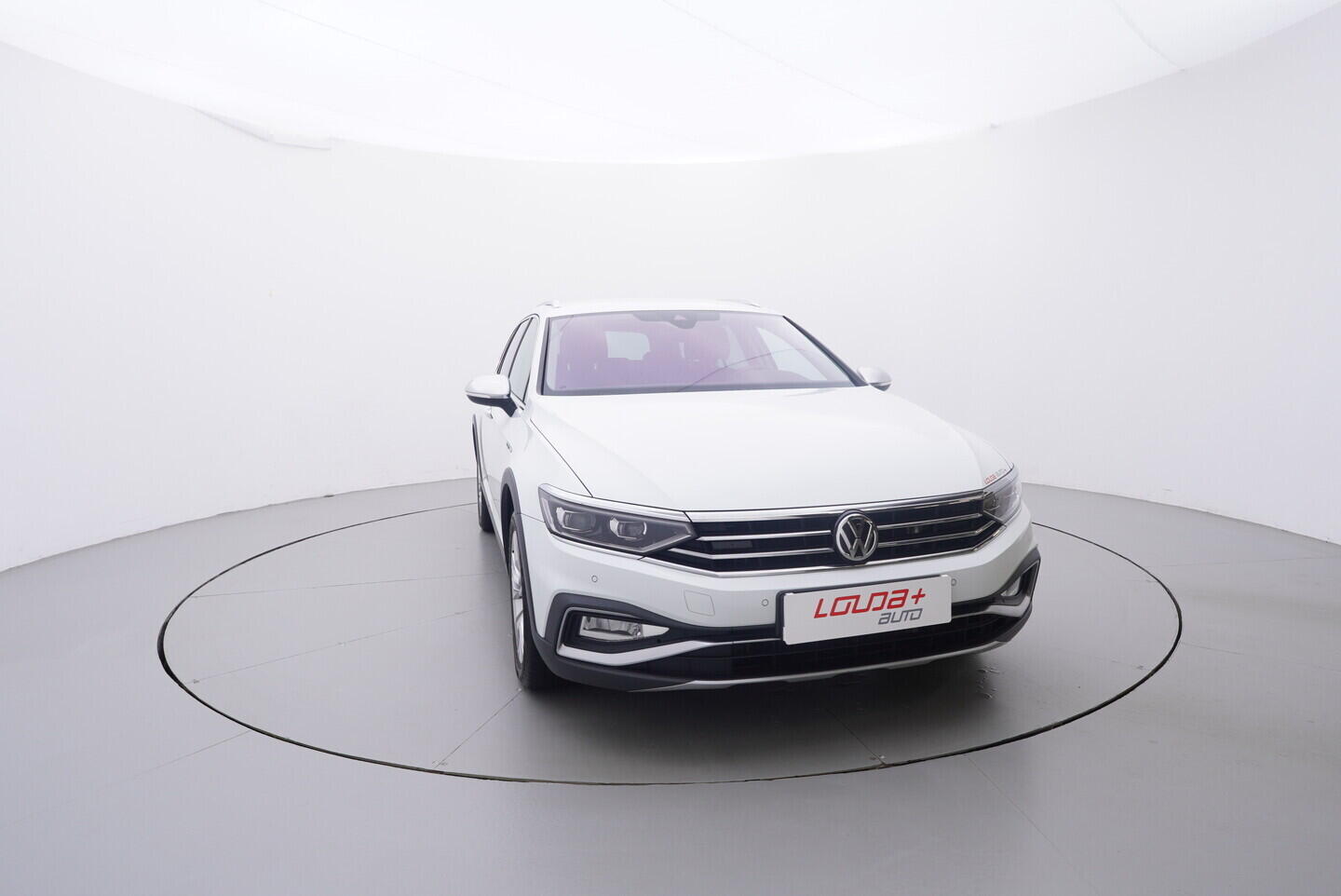 OV190V10361_17.webp_PASSAT ALLTRACK  2.0 TSI 200 kW automat, DPH