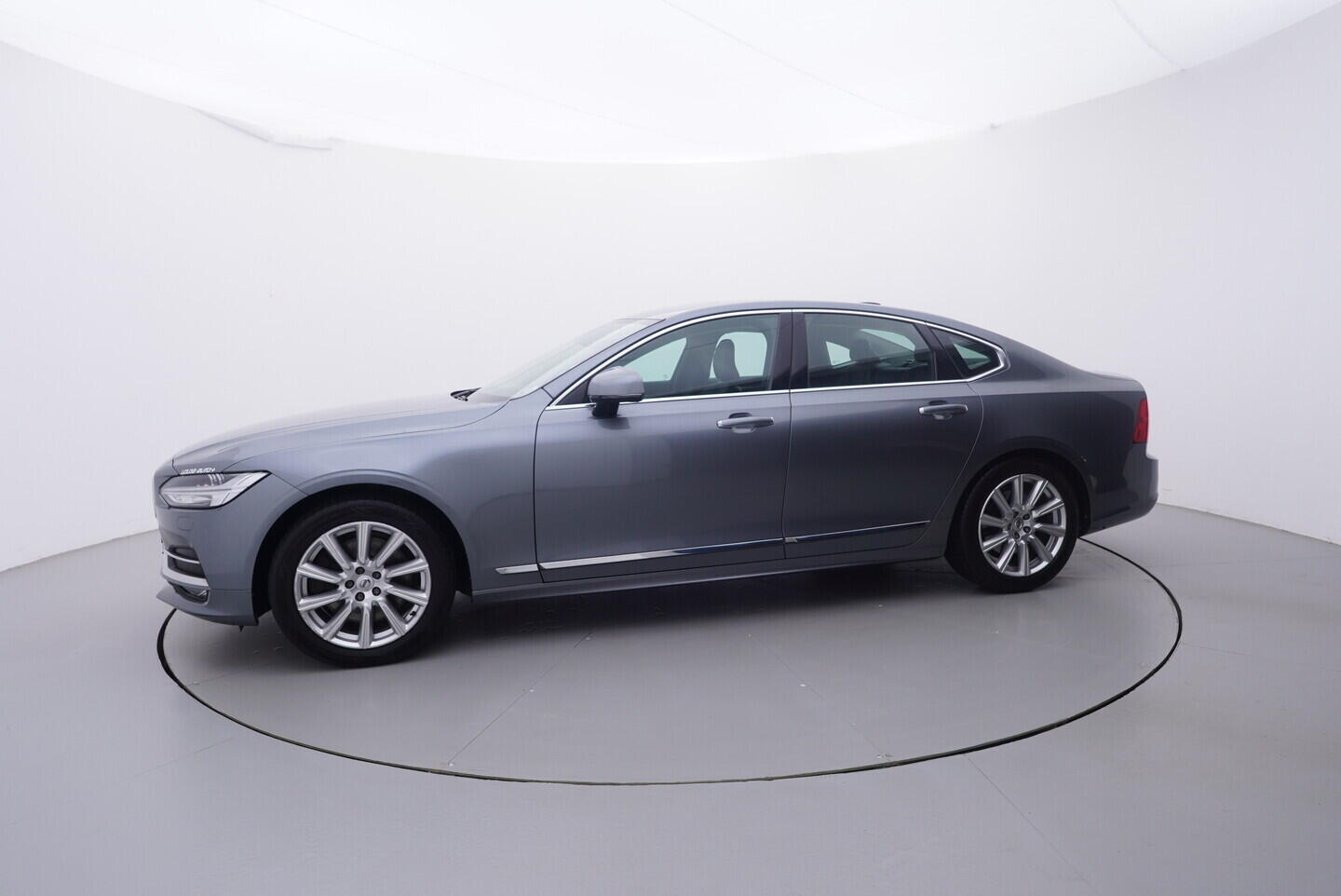 OV190V10362_11.webp_S90 Inscription 2.0  184 kW automat, DPH