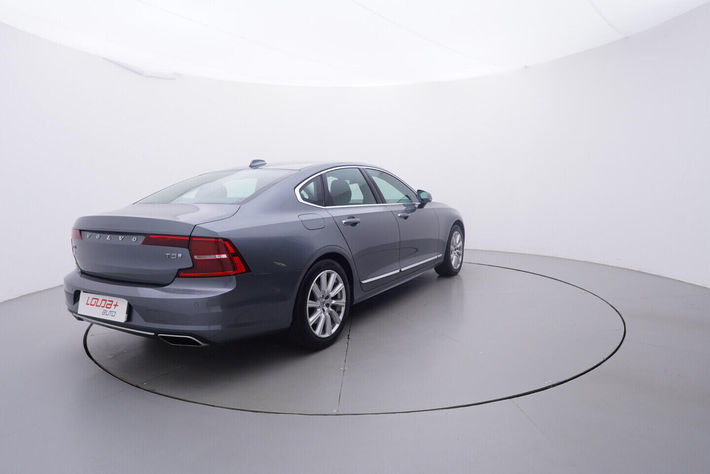 OV190V10362_14.webp_S90 Inscription 2.0  184 kW automat, DPH