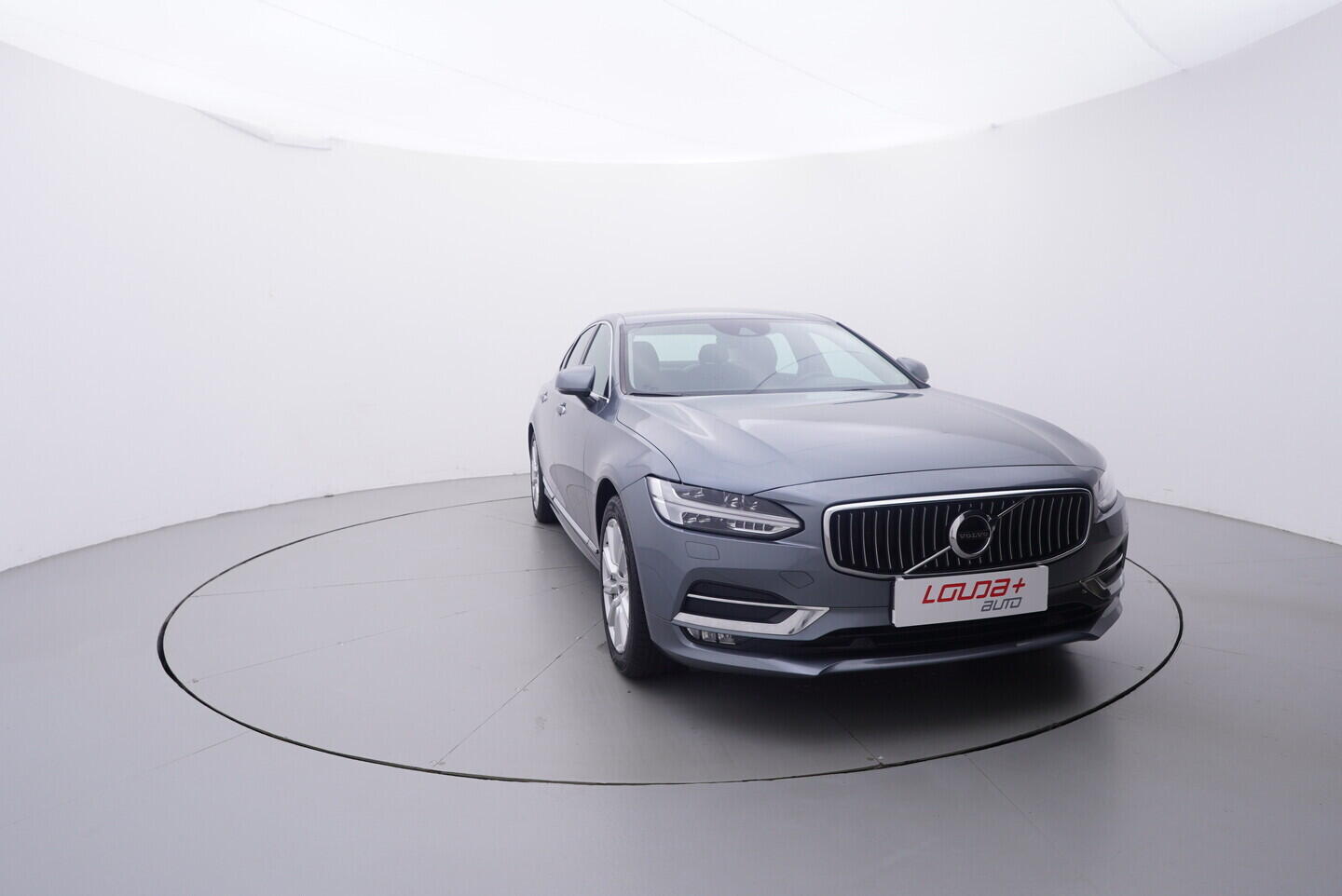 OV190V10362_17.webp_S90 Inscription 2.0  184 kW automat, DPH