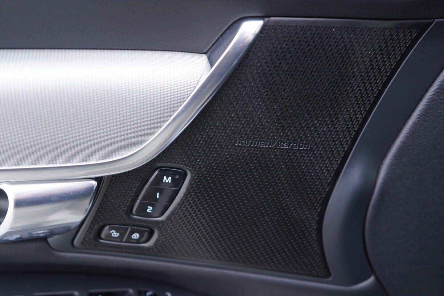 OV190V10362_21.webp_S90 Inscription 2.0  184 kW automat, DPH