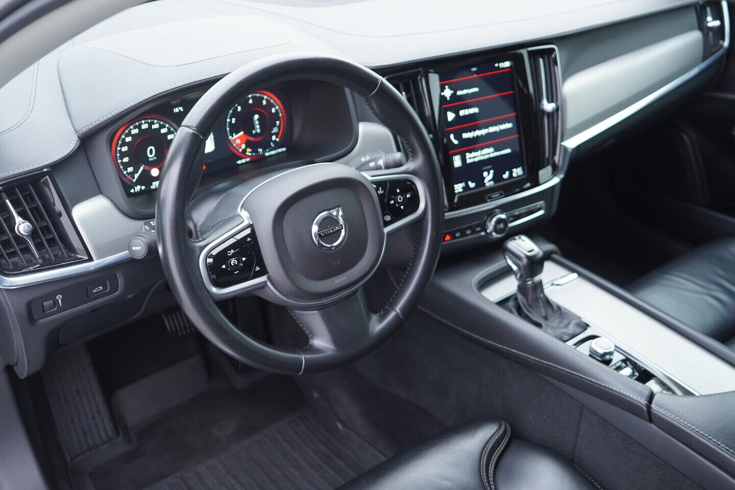 OV190V10362_23.webp_S90 Inscription 2.0  184 kW automat, DPH