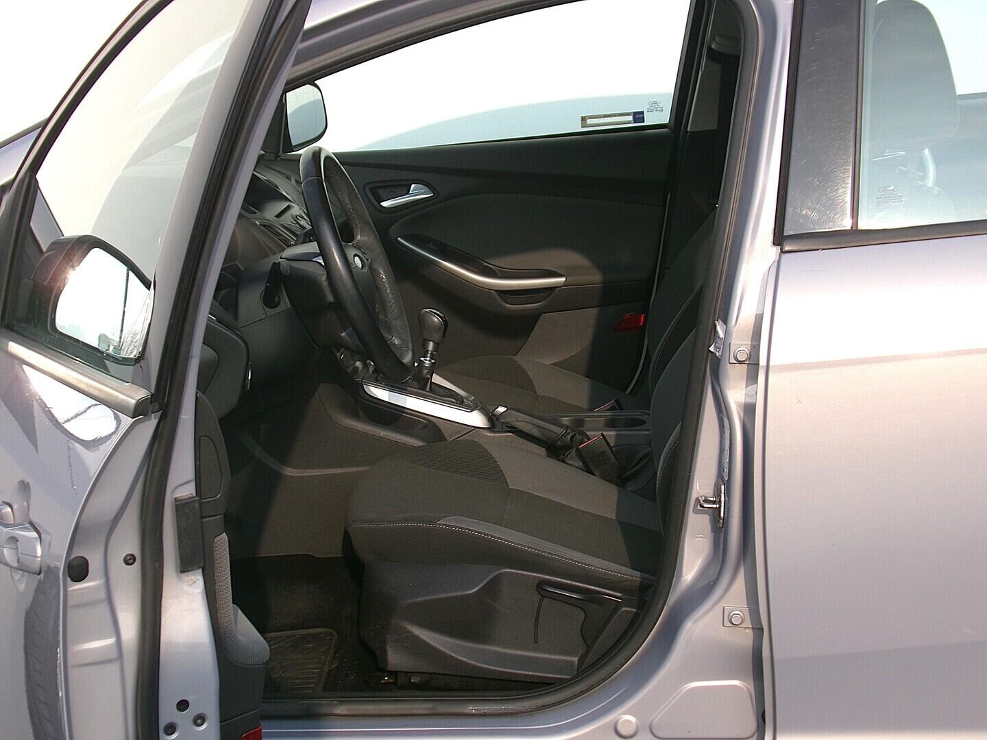 OV190V10367_20.webp_FOCUS Trend 1.6 TDI 70 kW manuál