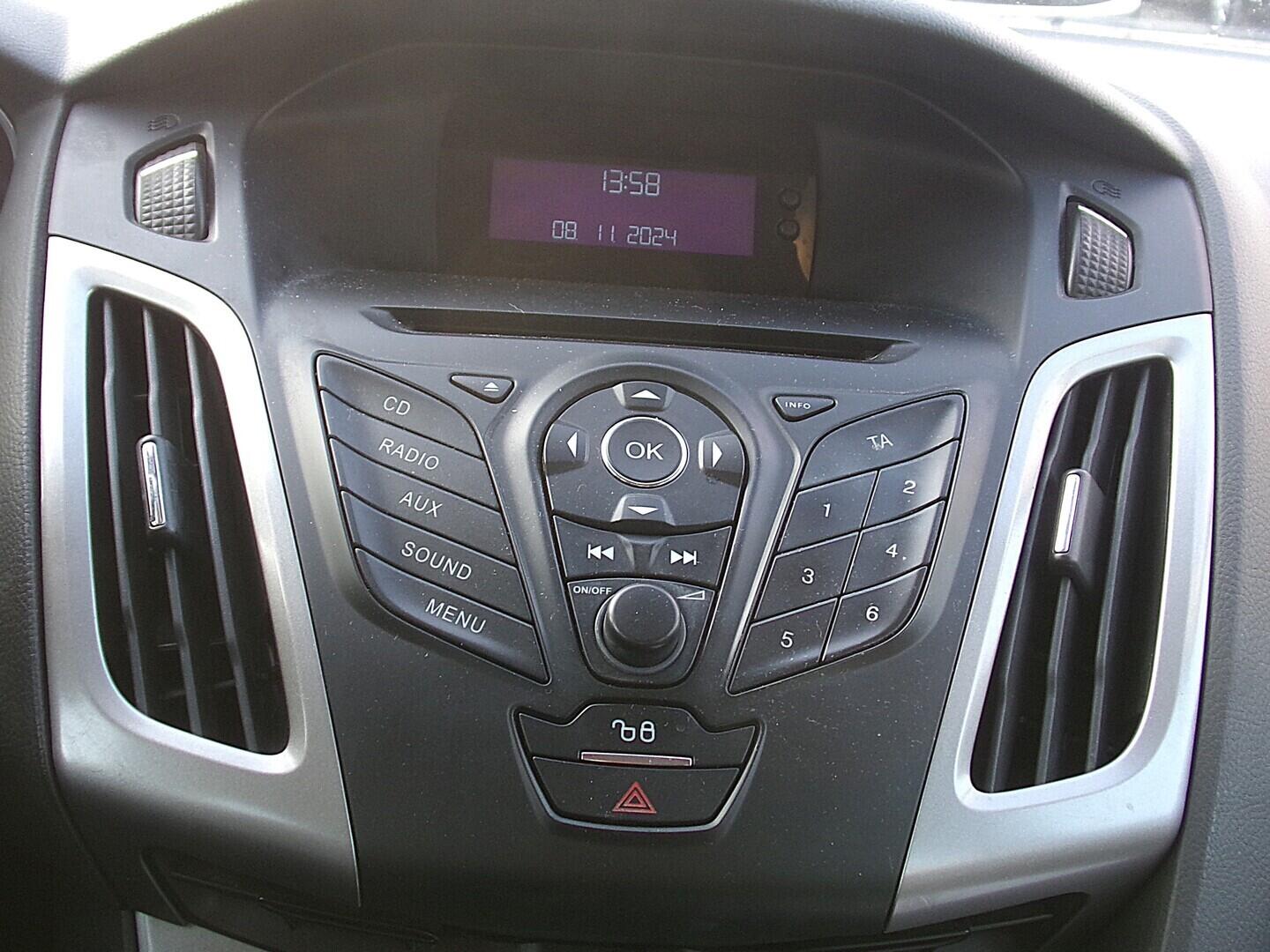 OV190V10367_25.webp_FOCUS Trend 1.6 TDI 70 kW manuál