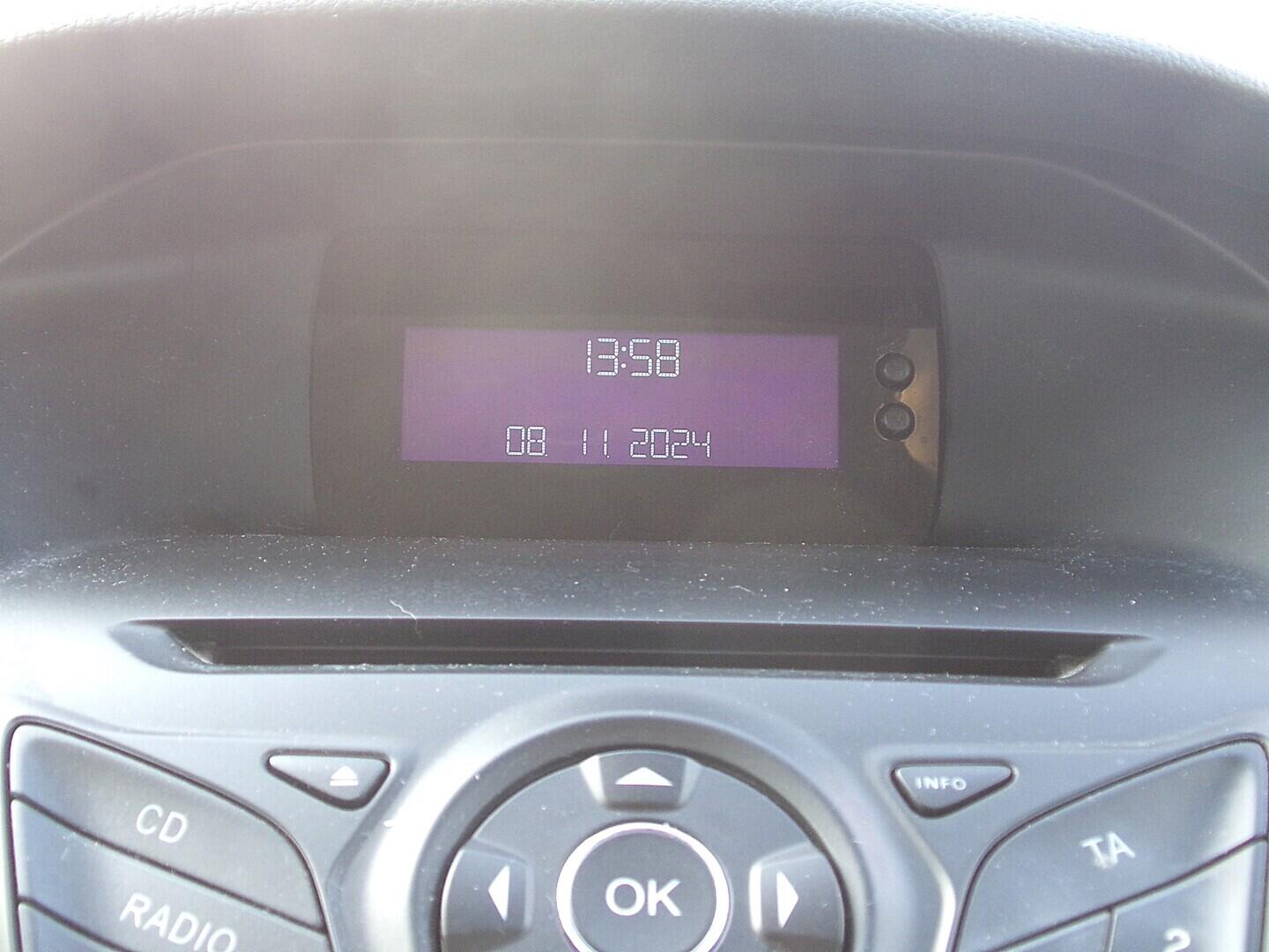 OV190V10367_26.webp_FOCUS Trend 1.6 TDI 70 kW manuál