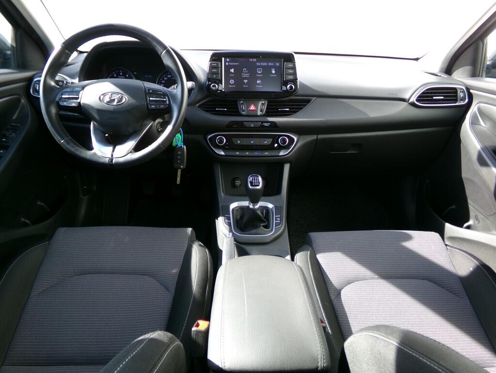 OV190V10369_18.webp_I30  1.0 T-GDi 88 kW manuál, DPH