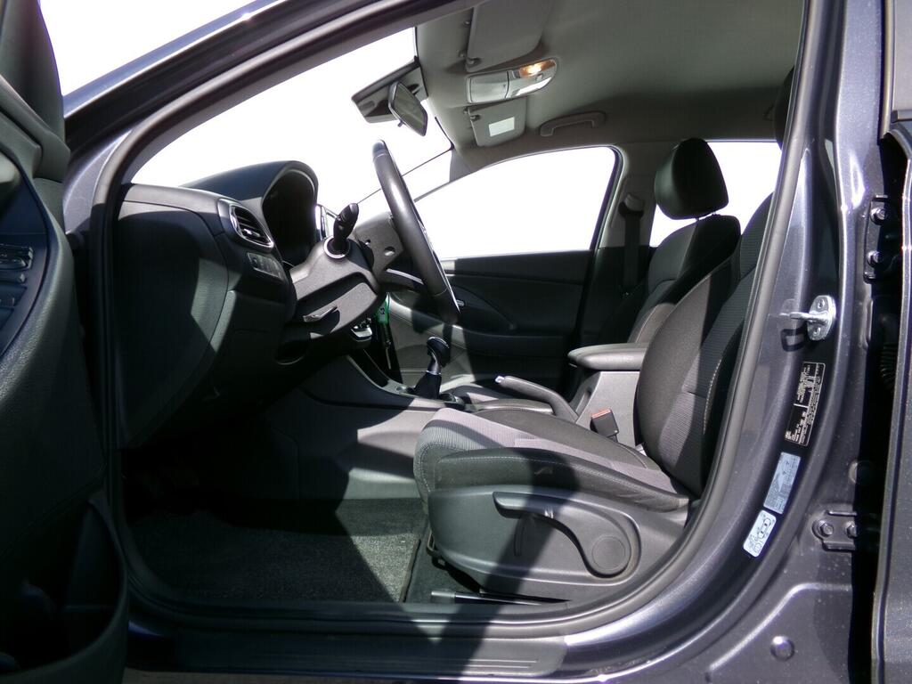 OV190V10369_20.webp_I30  1.0 T-GDi 88 kW manuál, DPH