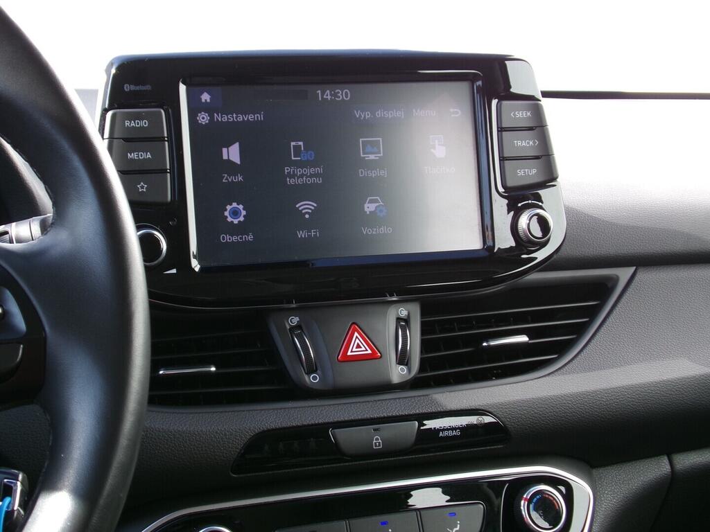 OV190V10369_25.webp_I30  1.0 T-GDi 88 kW manuál, DPH