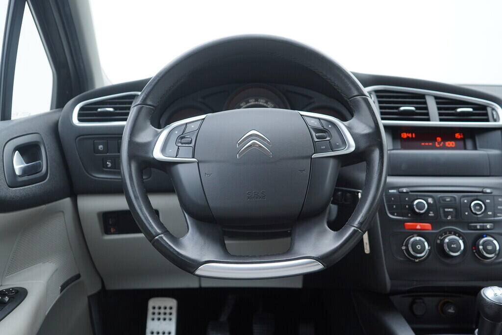 OV190V10371_26.webp_C4  1.6 VTi 88 kW manuál