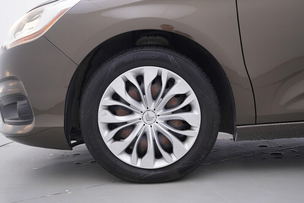 OV190V10371_34.webp_C4  1.6 VTi 88 kW manuál