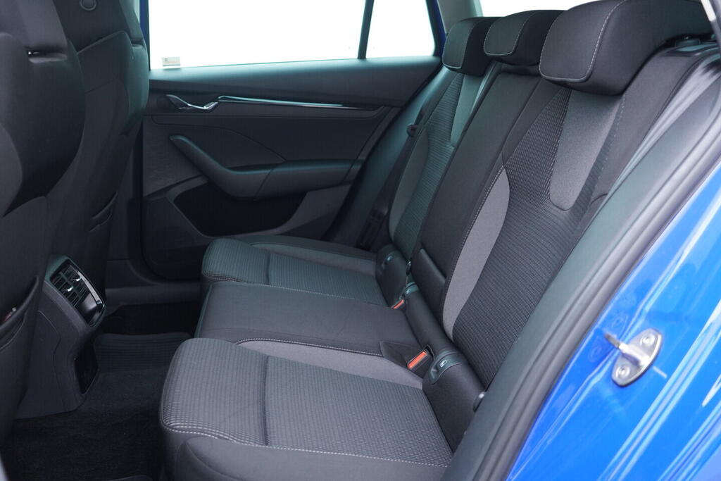 OV190V10374_36.webp_OCTAVIA Ambition 2.0 TDI 85 kW manuál, DPH