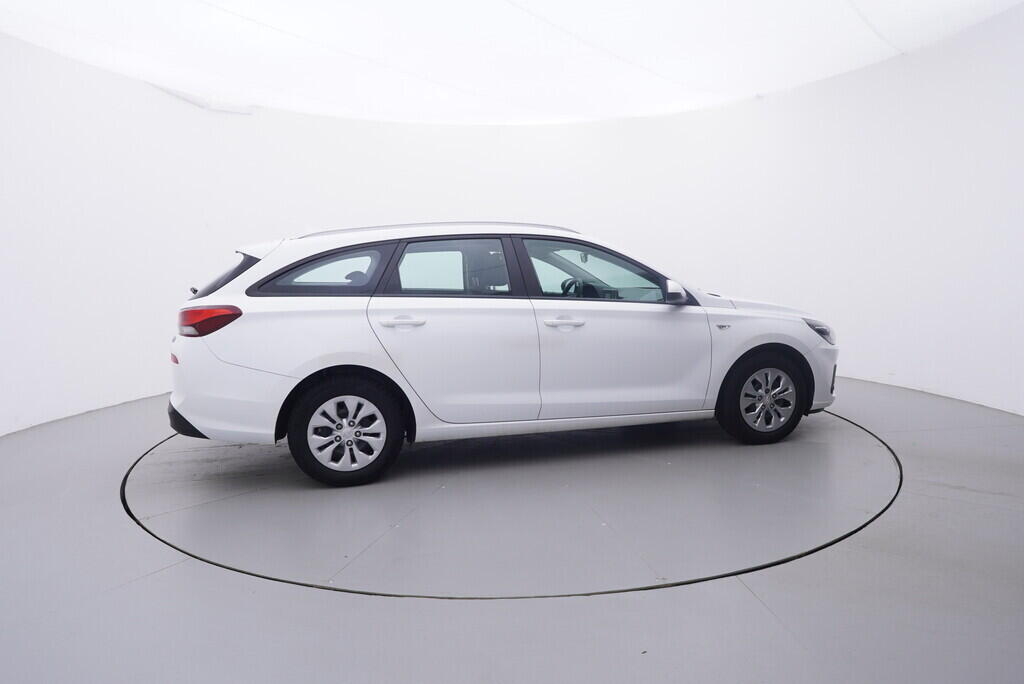 OV190V10375_15.webp_I30  1.5  81 kW manuál