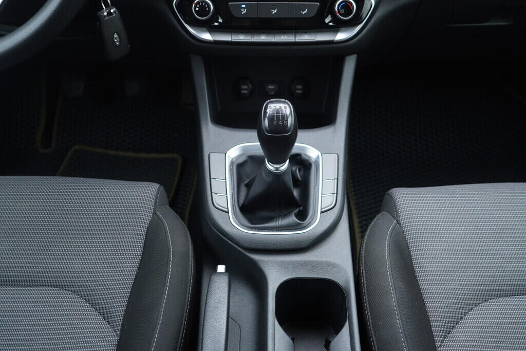 OV190V10375_29.webp_I30  1.5  81 kW manuál