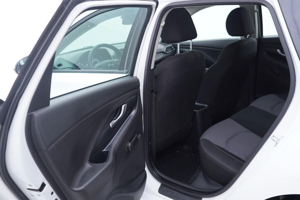 OV190V10375_30.webp_I30  1.5  81 kW manuál