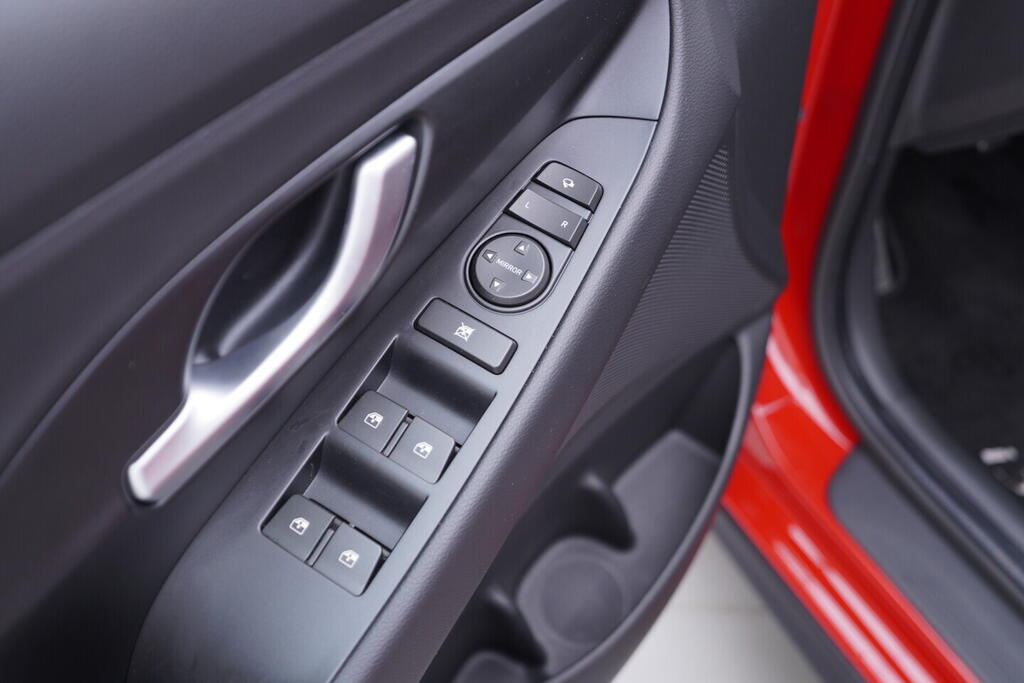 OV190V10377_20.webp_I30 N line 1.5 T-GDI 103 kW manuál, DPH