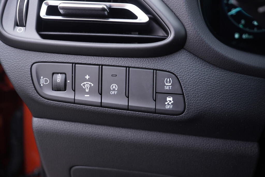 OV190V10379_27.webp_I30 Style 1.5  103 kW automat, DPH