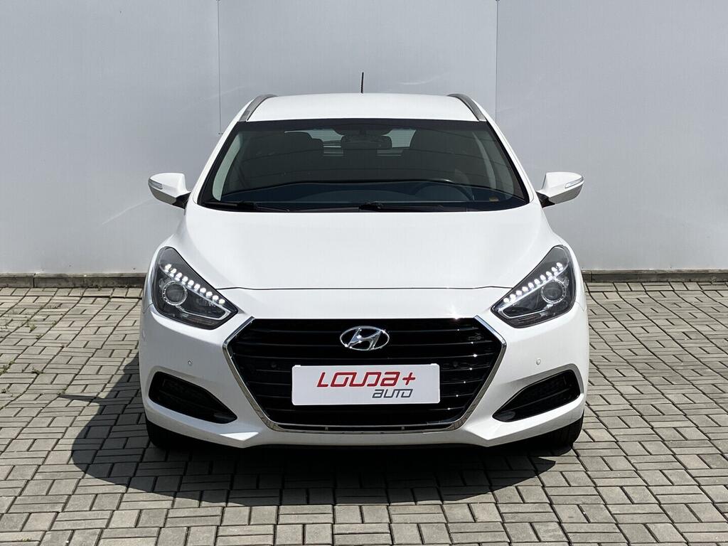 OV190V10381_13.webp_I40  1.6 GDi 99 kW manuál