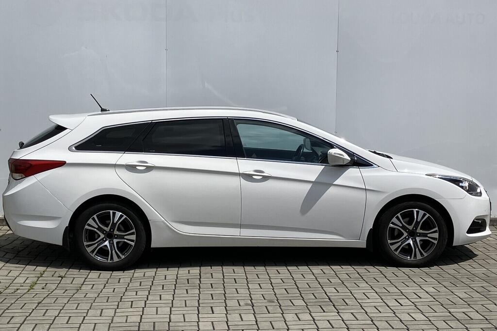 OV190V10381_16.webp_I40  1.6 GDi 99 kW manuál