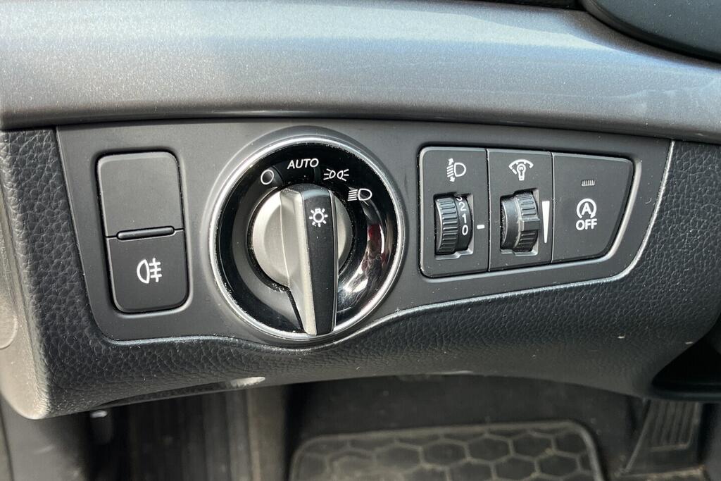 OV190V10381_23.webp_I40  1.6 GDi 99 kW manuál