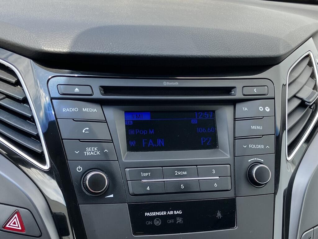 OV190V10381_25.webp_I40  1.6 GDi 99 kW manuál