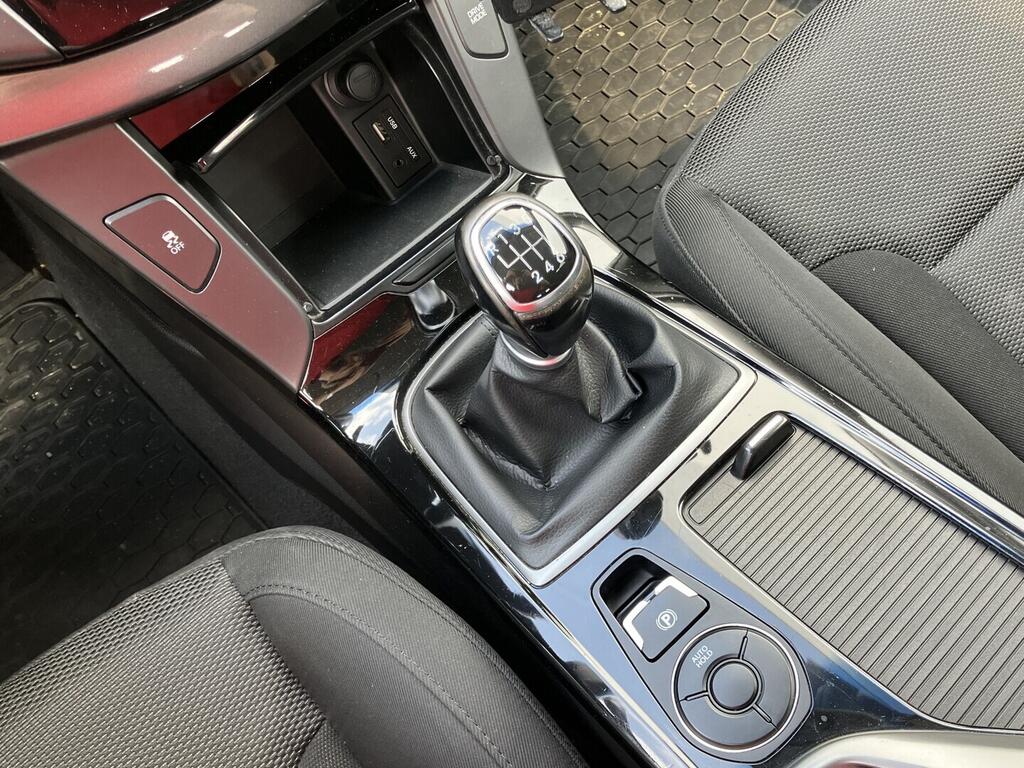 OV190V10381_29.webp_I40  1.6 GDi 99 kW manuál