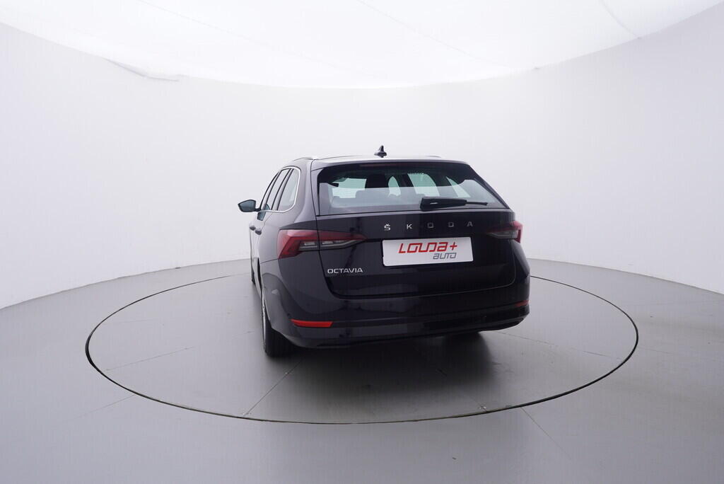 OV190V10383_13.webp_OCTAVIA Style 1.5 TSI 110 kW manuál, DPH