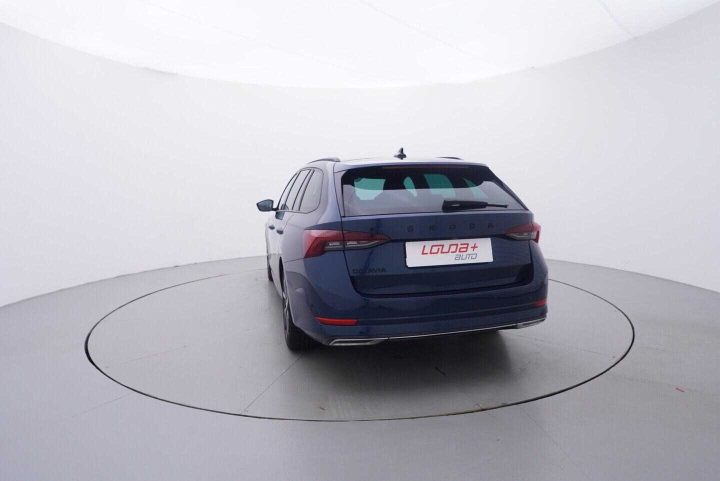 OV190V10384_13.webp_OCTAVIA SportLine 2.0 TDI 110 kW automat, DPH