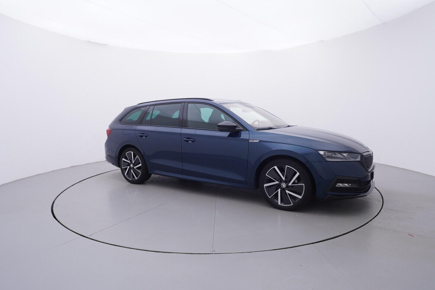 OV190V10384_16.webp_OCTAVIA SportLine 2.0 TDI 110 kW automat, DPH