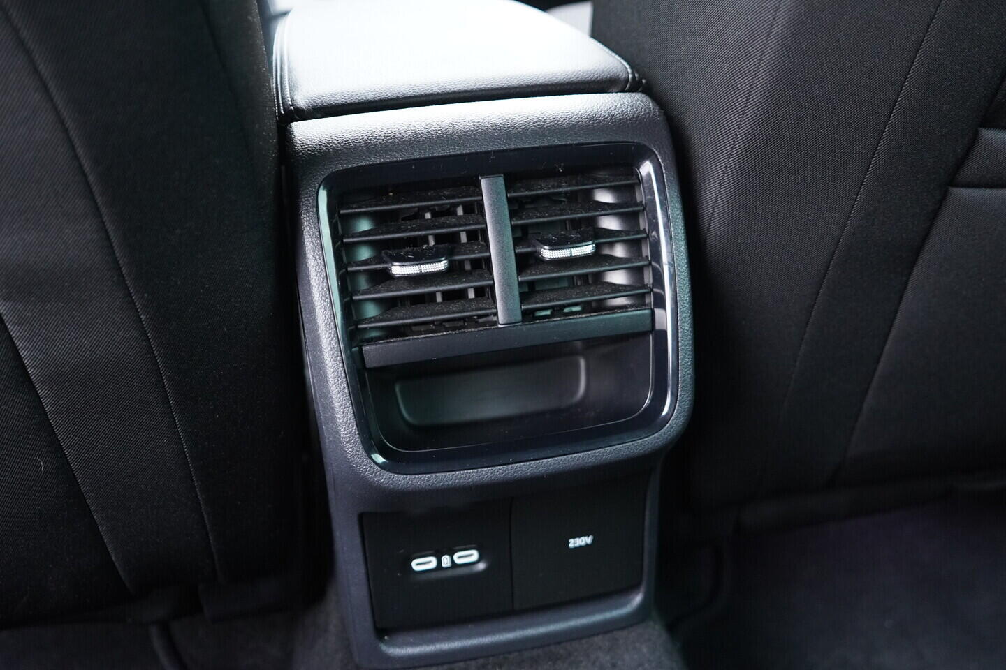 OV190V10384_37.webp_OCTAVIA SportLine 2.0 TDI 110 kW automat, DPH