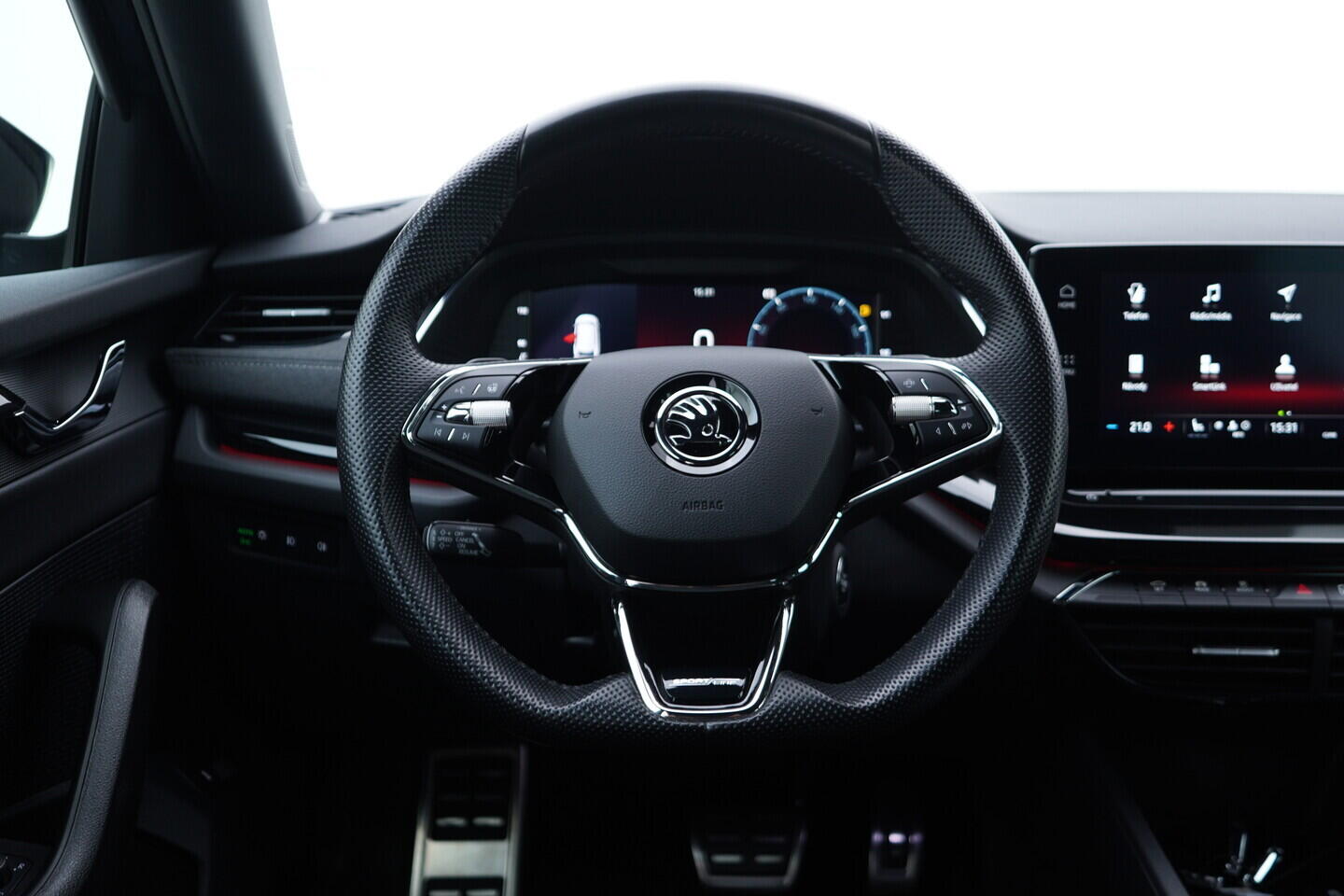 OV190V10387_28.webp_OCTAVIA SportLine 2.0 TDI 110 kW automat, DPH