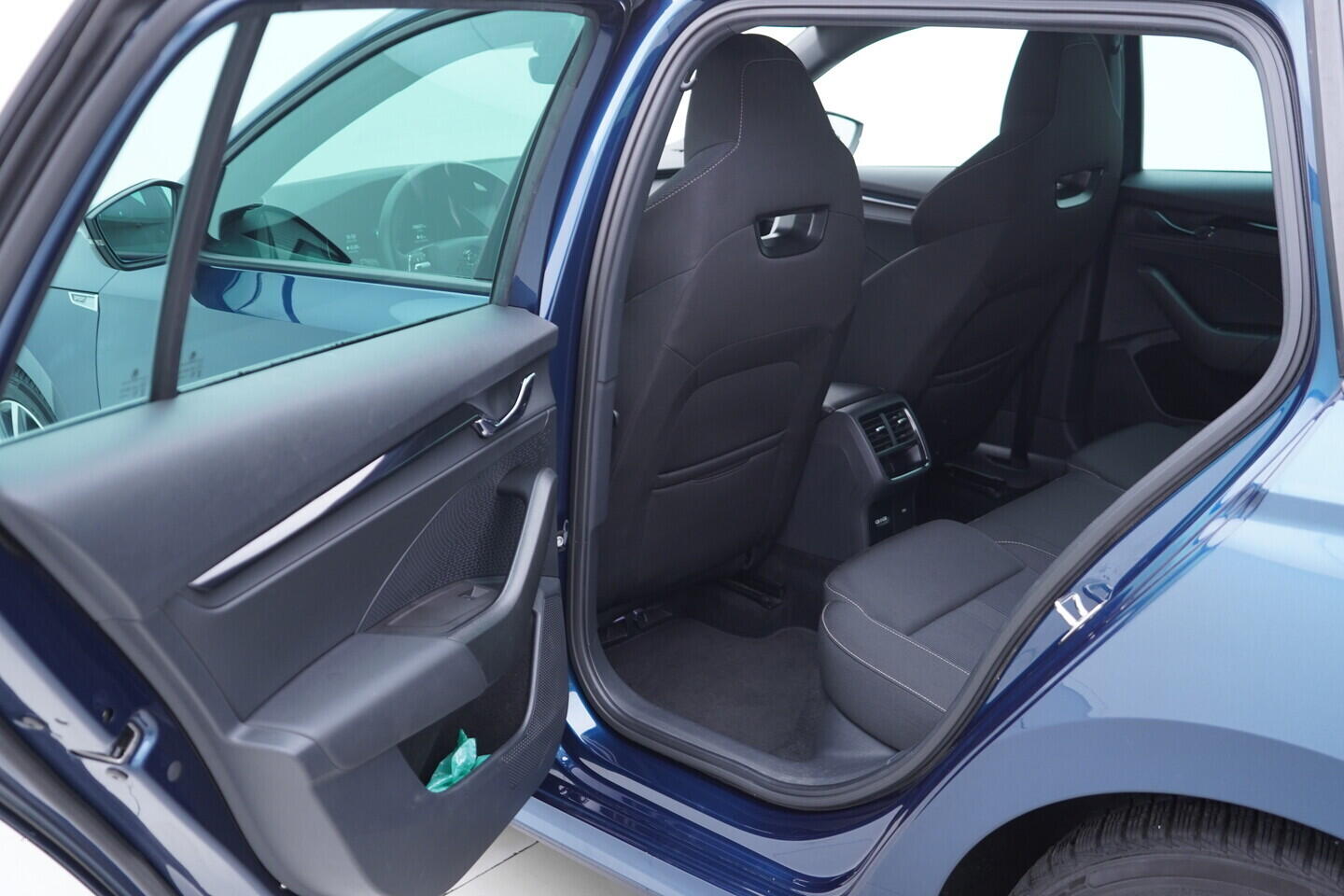 OV190V10387_35.webp_OCTAVIA SportLine 2.0 TDI 110 kW automat, DPH