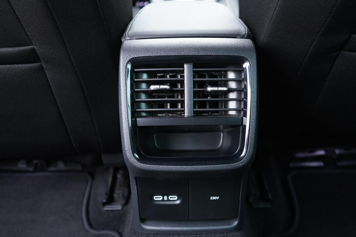 OV190V10387_36.webp_OCTAVIA SportLine 2.0 TDI 110 kW automat, DPH