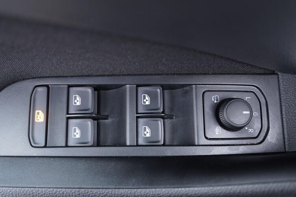 OV190V10391_20.webp_KAMIQ Selection 1.0 TSI 85 kW manuál, DPH