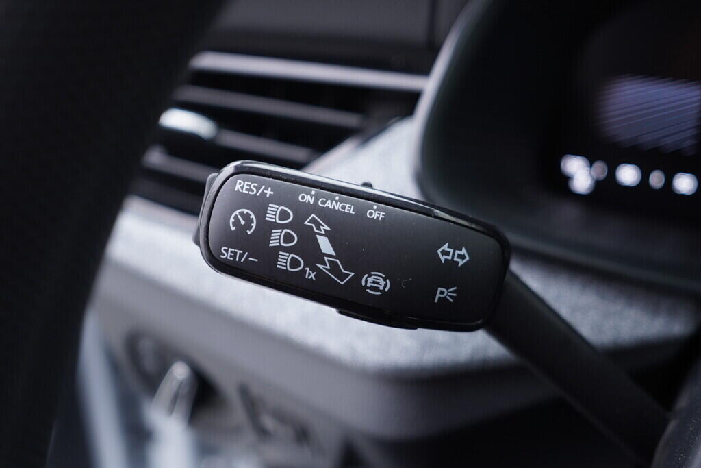 OV190V10391_23.webp_KAMIQ Selection 1.0 TSI 85 kW manuál, DPH