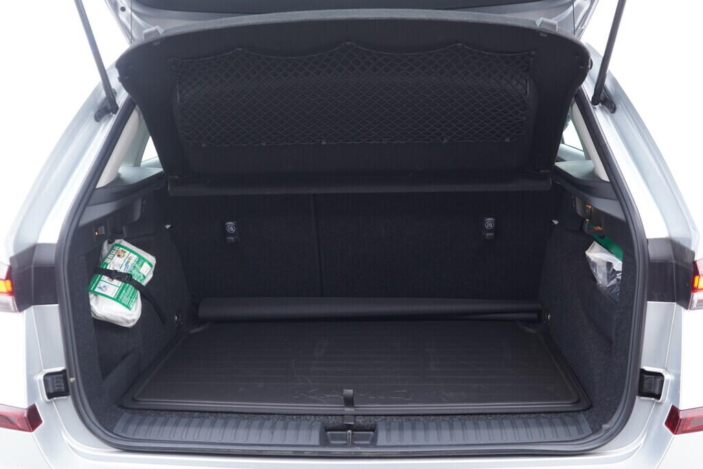 OV190V10391_36.webp_KAMIQ Selection 1.0 TSI 85 kW manuál, DPH