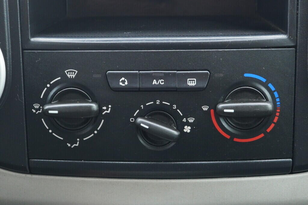 OV190V10398_29.webp_BERLINGO  1.6 VTi 72 kW manuál