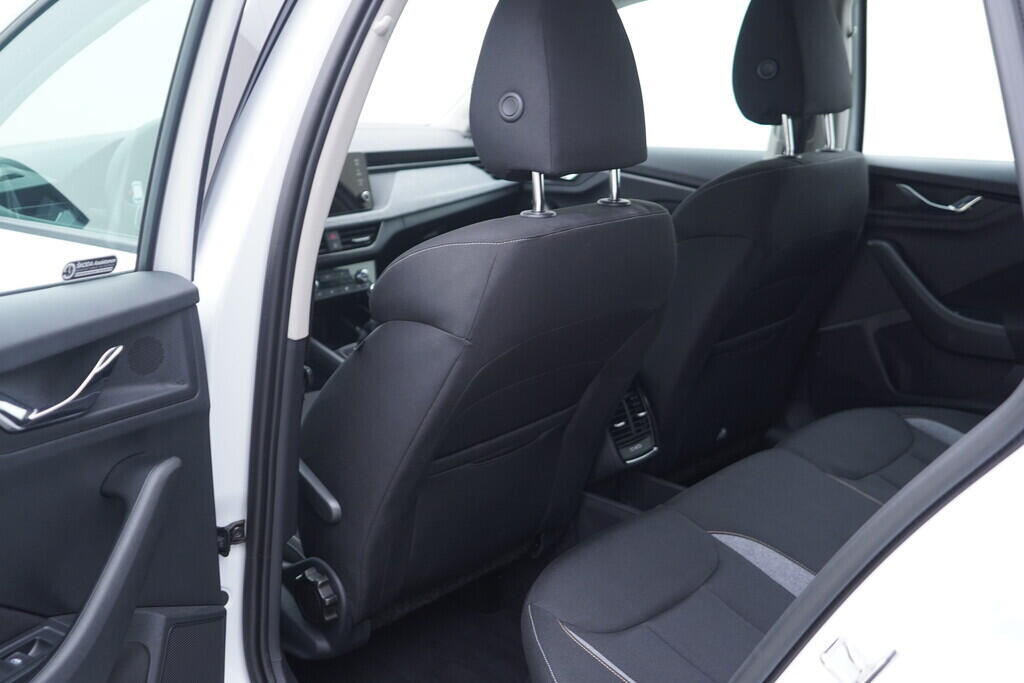 OV190V10399_33.webp_KAMIQ Selection 1.0 TSI 70 kW manuál, DPH