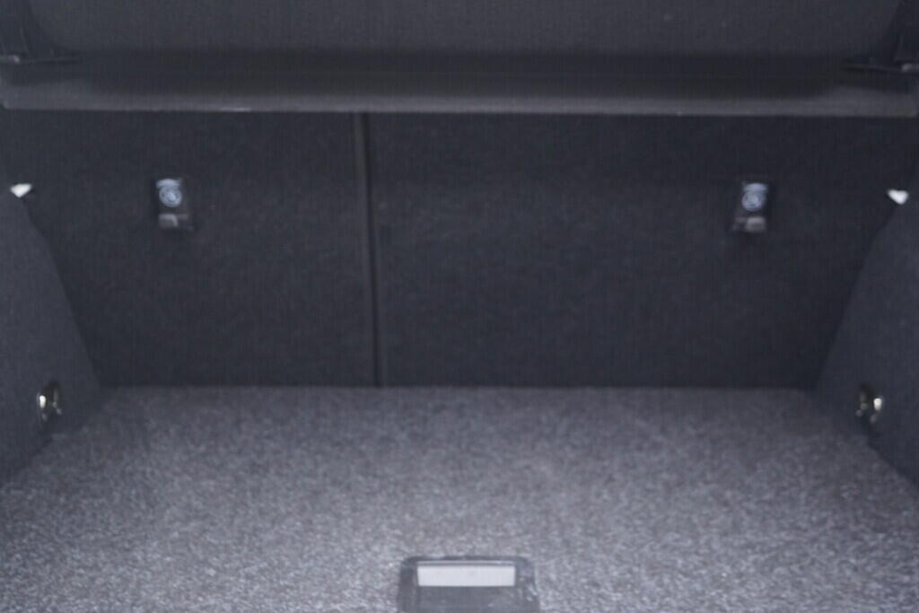 OV190V10399_36.webp_KAMIQ Selection 1.0 TSI 70 kW manuál, DPH