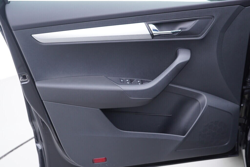 OV190V10400_19.webp_KAROQ Selection 1.5 TSI 110 kW automat, DPH