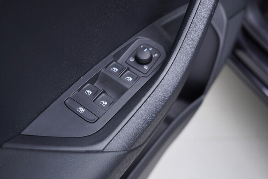 OV190V10400_20.webp_KAROQ Selection 1.5 TSI 110 kW automat, DPH