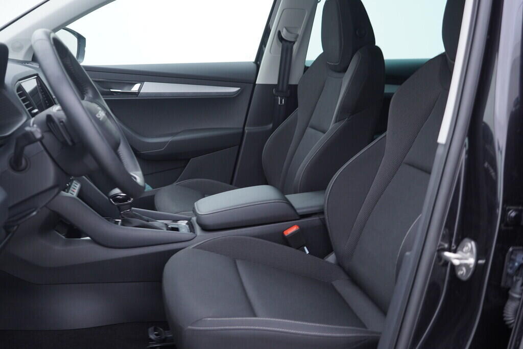 OV190V10400_22.webp_KAROQ Selection 1.5 TSI 110 kW automat, DPH