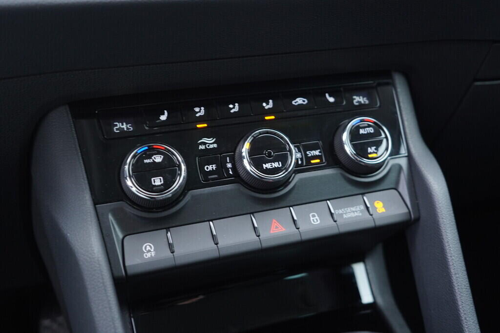 OV190V10400_31.webp_KAROQ Selection 1.5 TSI 110 kW automat, DPH