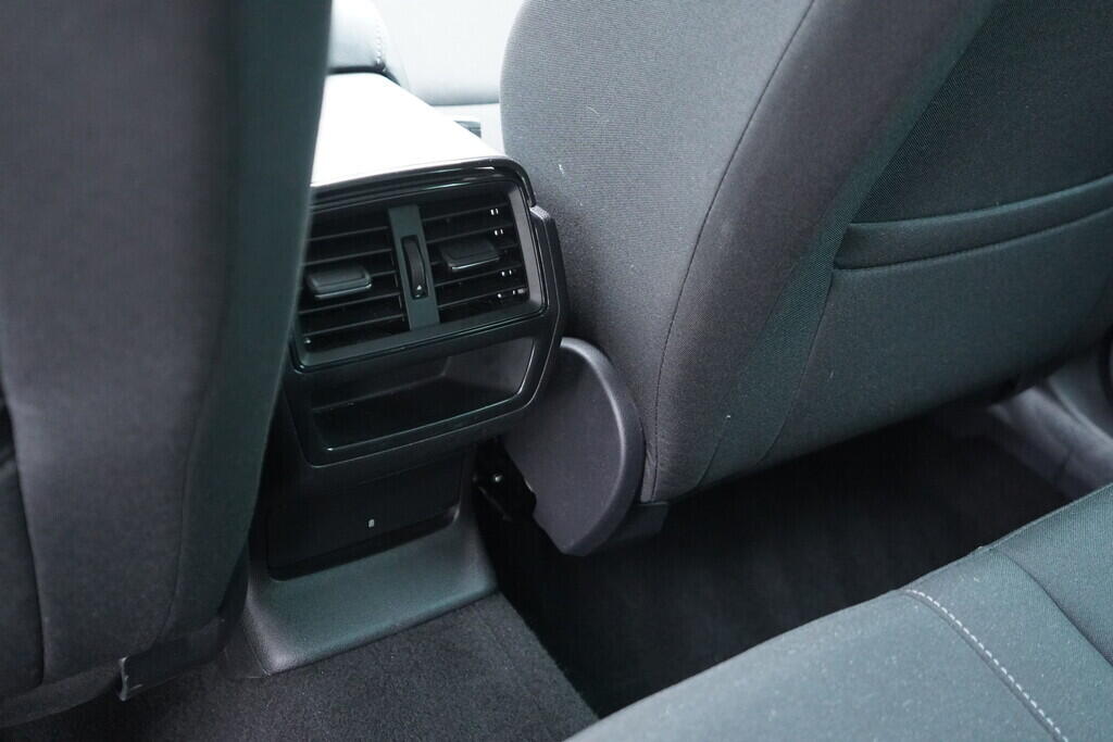 OV190V10400_34.webp_KAROQ Selection 1.5 TSI 110 kW automat, DPH