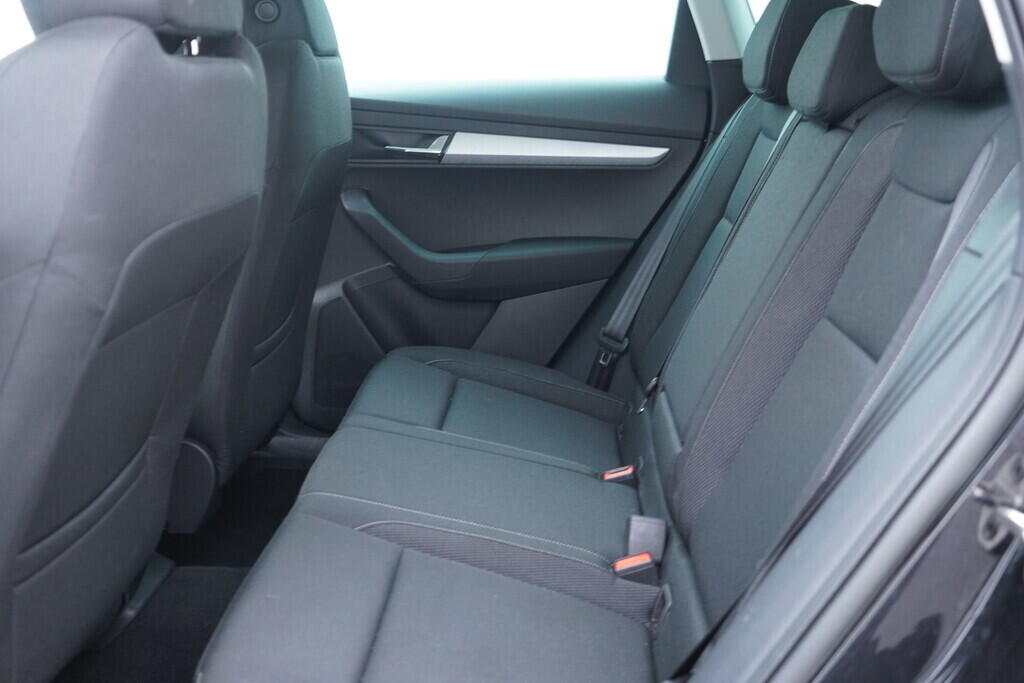 OV190V10400_35.webp_KAROQ Selection 1.5 TSI 110 kW automat, DPH