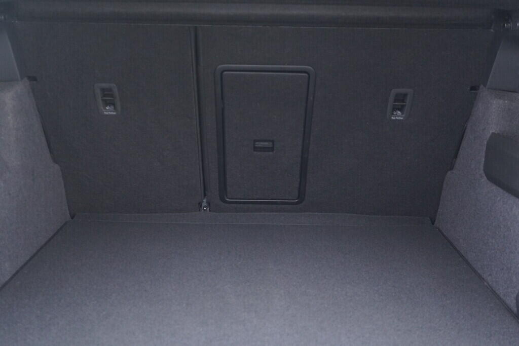 OV190V10400_36.webp_KAROQ Selection 1.5 TSI 110 kW automat, DPH